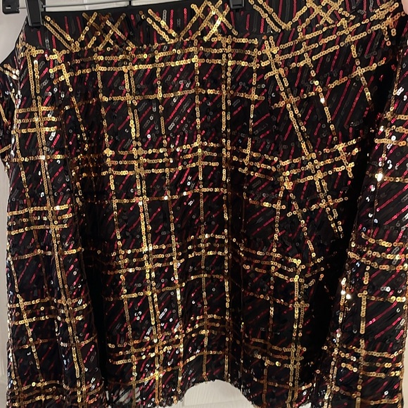TORRID SIZE 6x SEQUIN SKIRT - Picture 2 of 3